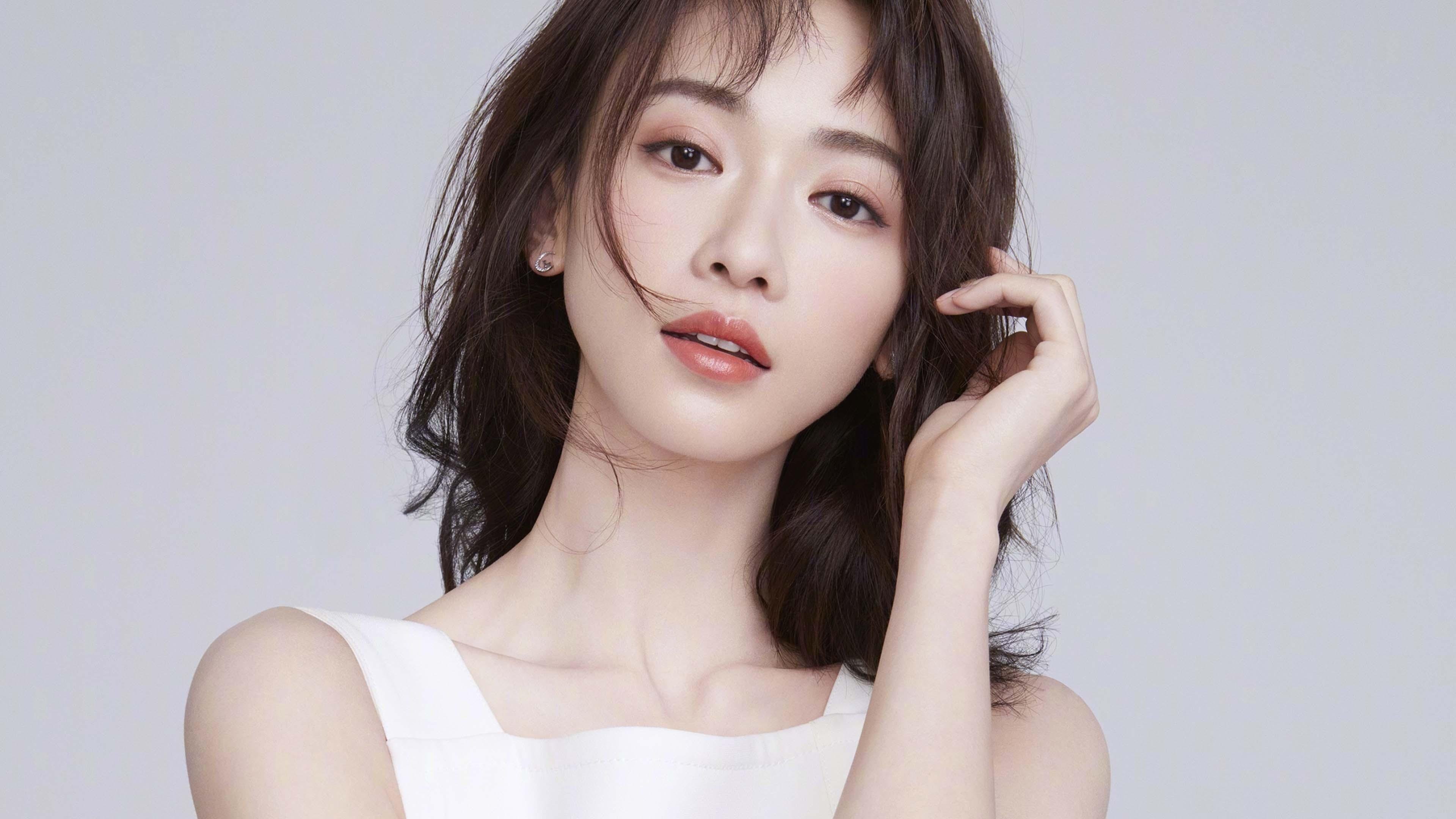 欧冠淘汰赛的双重奏，尼斯席卷英伦，京多安独舞定乾坤