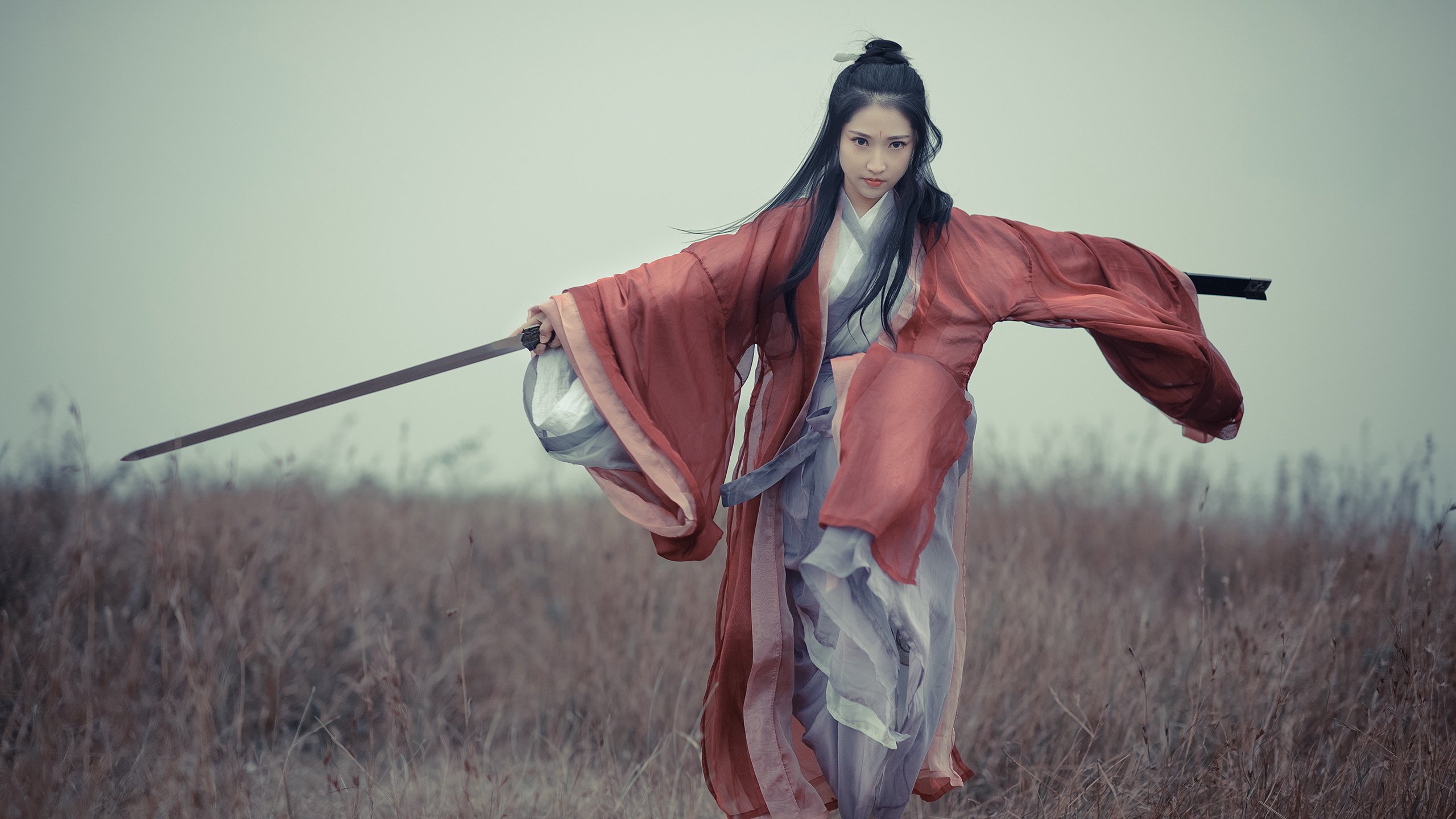 凡人与神祇的临界点,纽约清晨七点,布伦森用修水管的手托起神殿