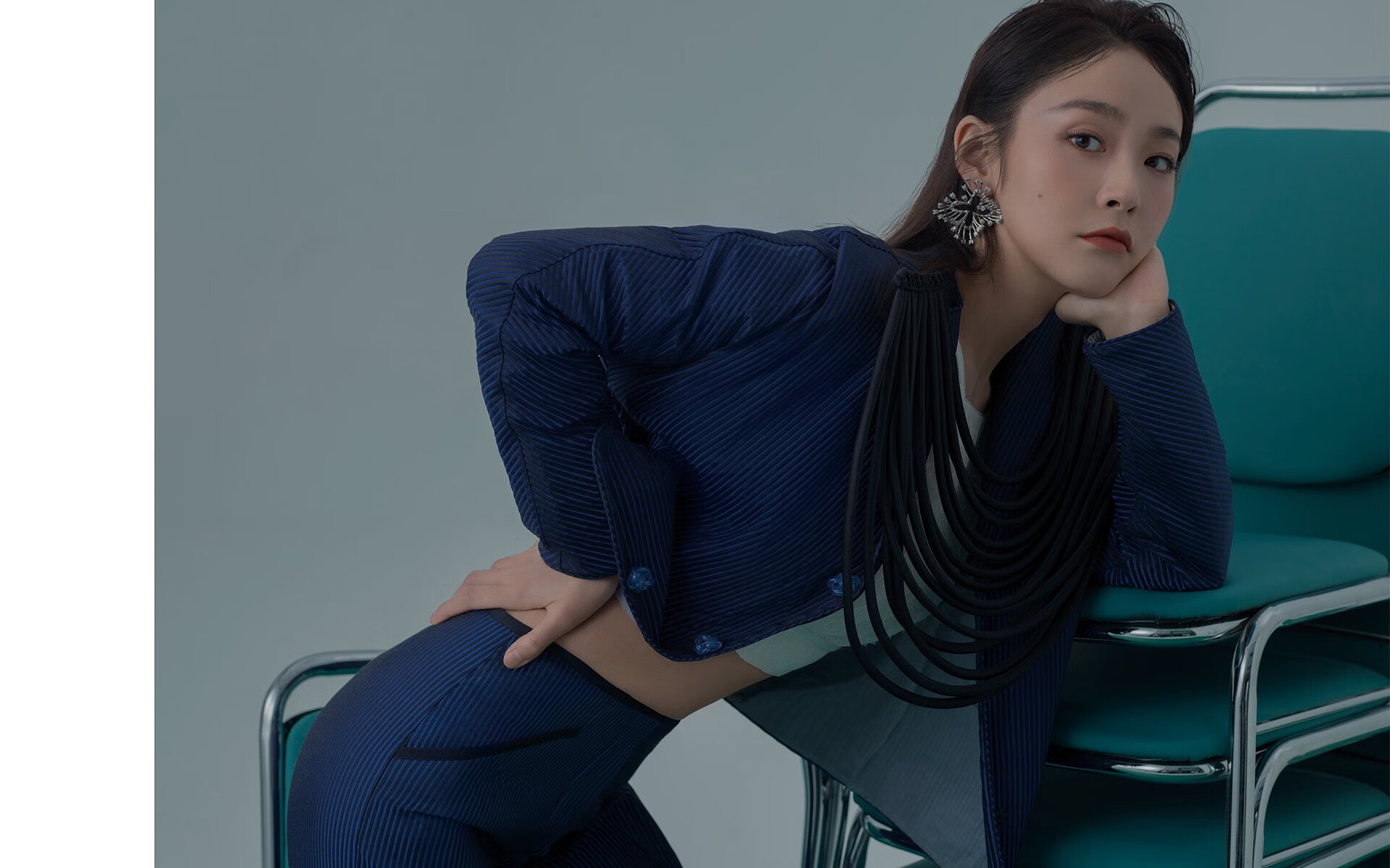 东契奇魔法，当达拉斯风暴席卷上海滩—一场超现实的商业赛如何诠释篮球的两种时间