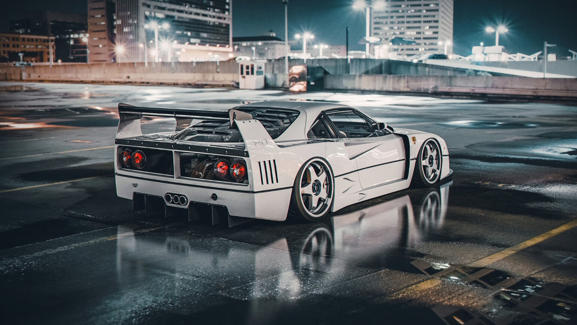 金左脚接管虚拟速度节，当佩德里在赛道超越萨卡的瞬间